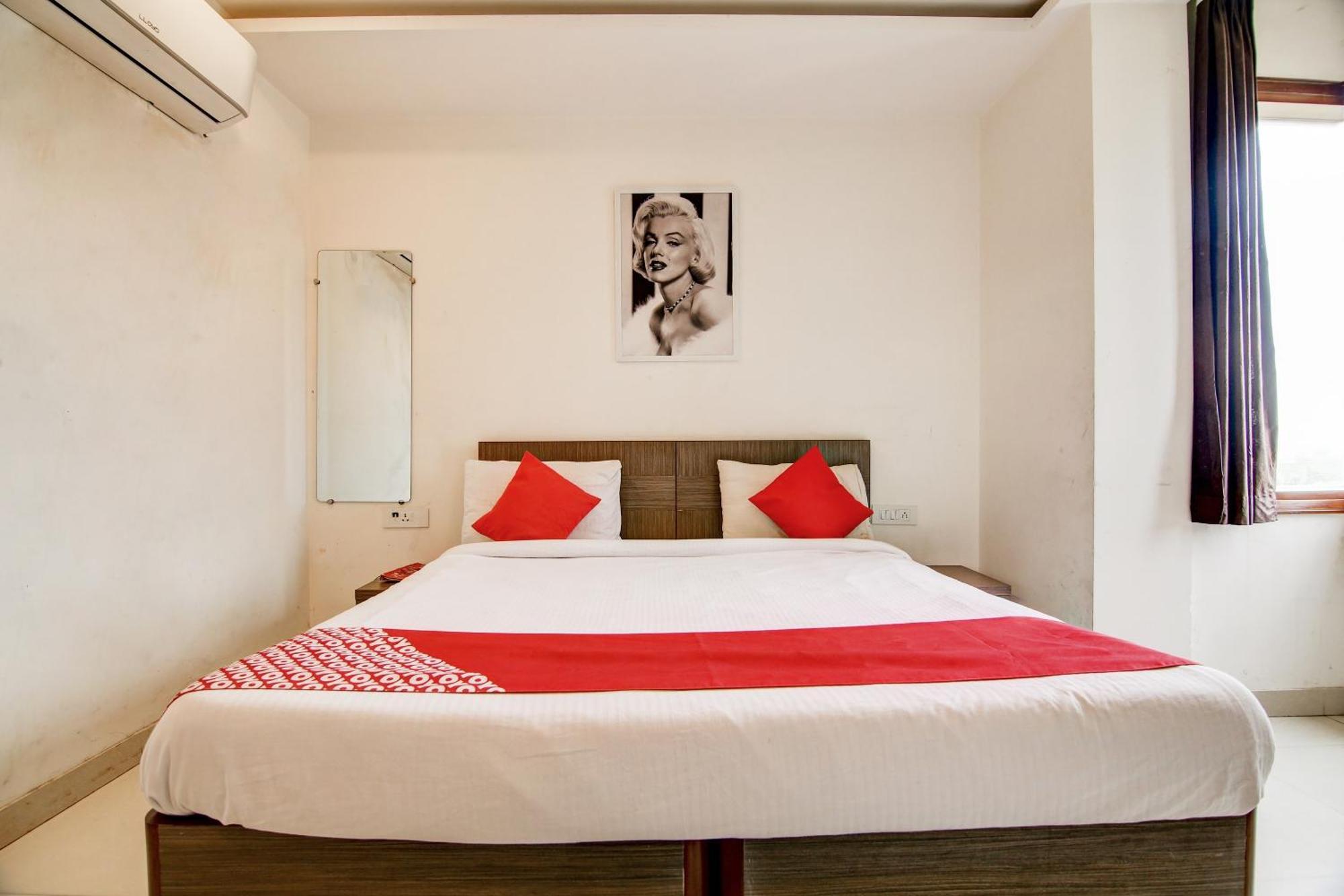 Super Collection O Panchratna Hotel Panvel Bagian luar foto